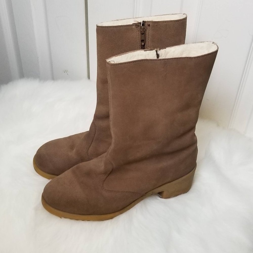 VINTAGE Yodelers Suede Boots